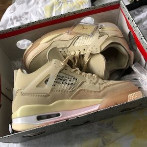 Off White Air jordan 4 size 7 Women